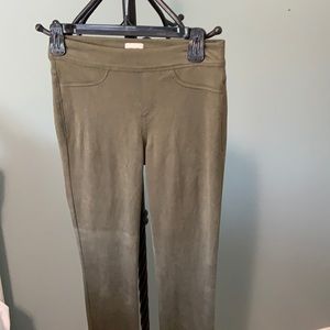 Sneak Peek suede leggings army green